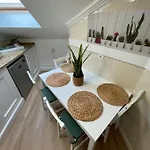 Viares 2 Apartment *